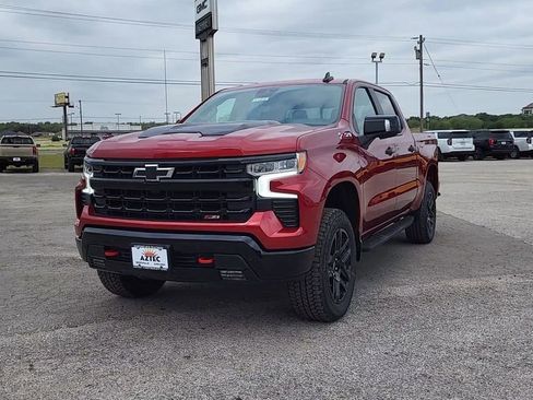 New 2025 Chevrolet Silverado 1500 LT Trail Boss w/ Convenience Package II image 3