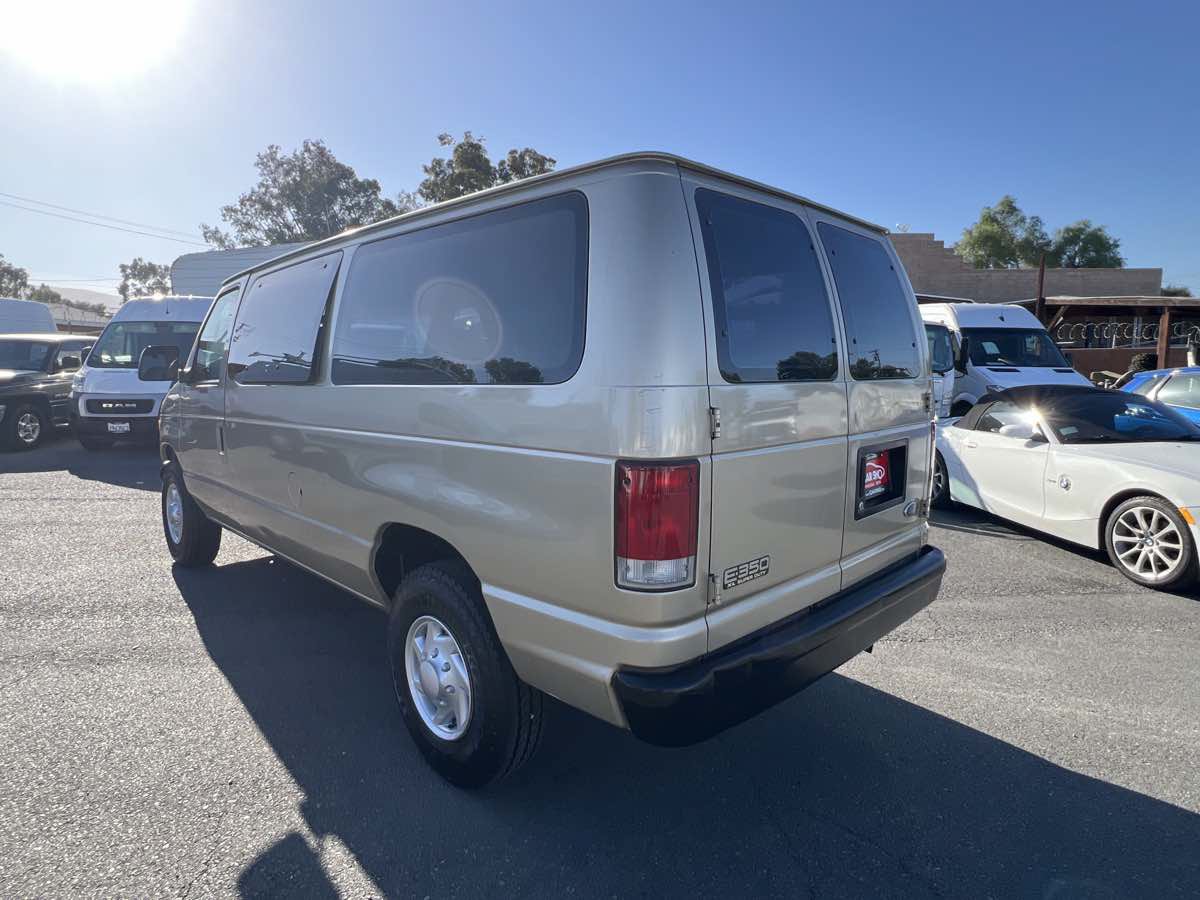 Used 2000 Ford E-350 and Econoline 350 XL RWD image 4