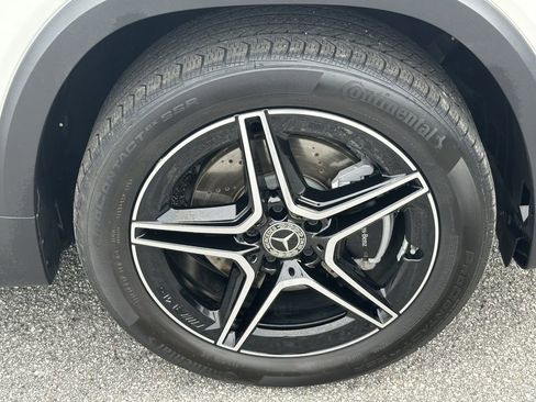 Certified 2025 Mercedes-Benz GLB 250 image 13