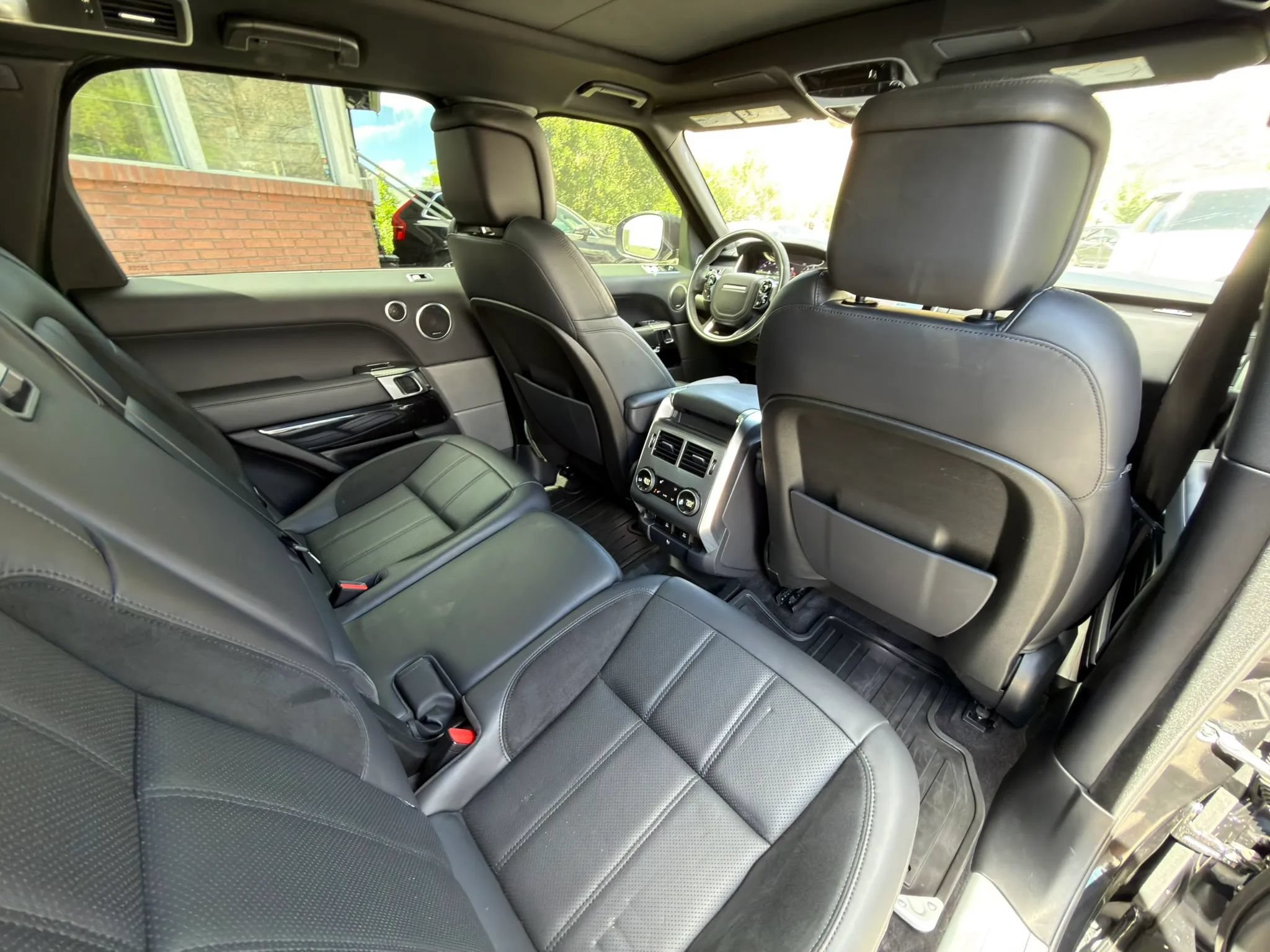 Used 2020 Land Rover Range Rover Sport HST AWD/4WD image 16