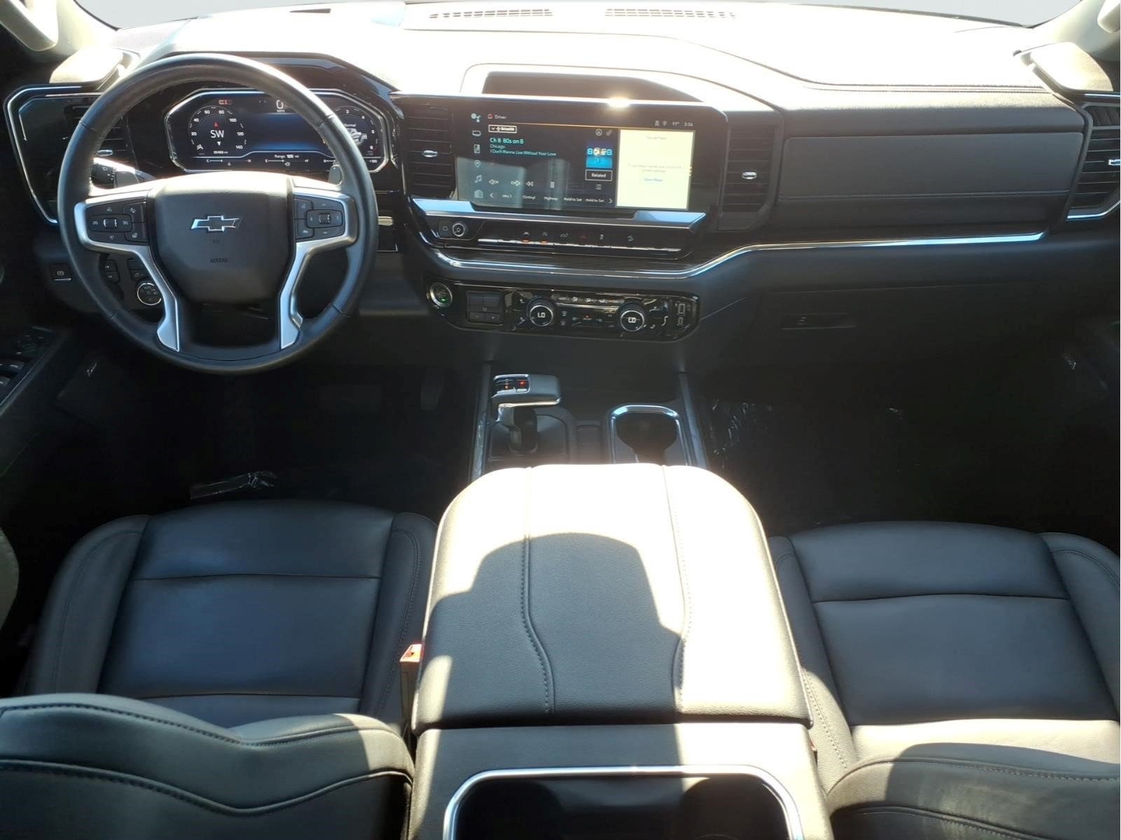 Used 2024 Chevrolet Silverado 1500 LT Trail Boss w/ Convenience Package II AWD/4WD image 11