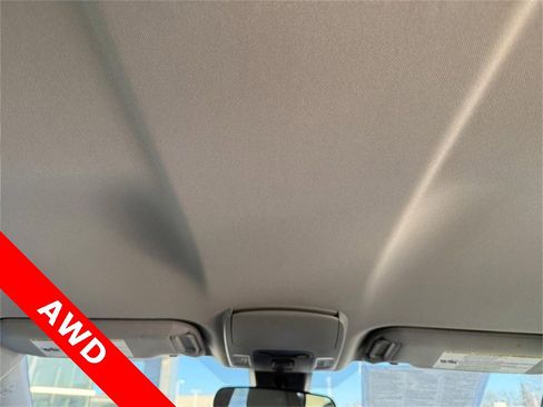 Used 2023 Toyota Camry SE w/ Blackout Package (TMS) image 15