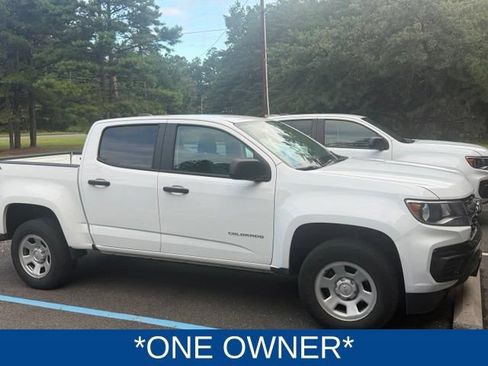 Used 2022 Chevrolet Colorado W/T w/ WT Convenience Package AWD/4WD image 2