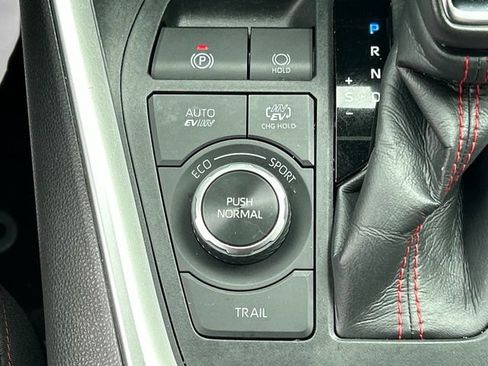 Used 2023 Toyota RAV4 SE w/ Weather & Moonroof Package AWD/4WD image 69