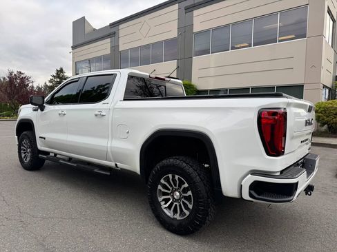Used 2022 GMC Sierra 1500 AT4 w/ AT4 Preferred Package AWD/4WD image 7