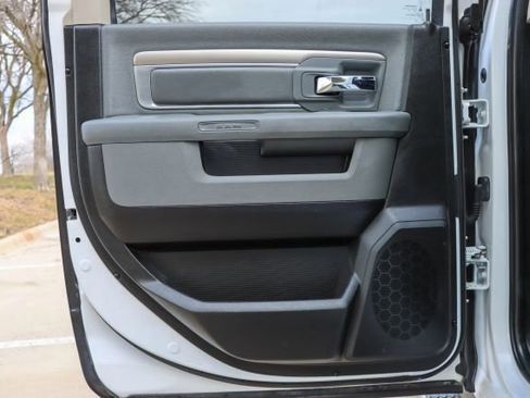 Used 2018 RAM 1500 Lone Star image 11