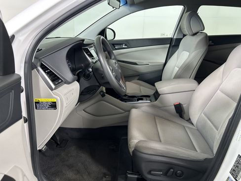 Used 2016 Hyundai Tucson SE w/ Option Group 02 AWD/4WD image 10