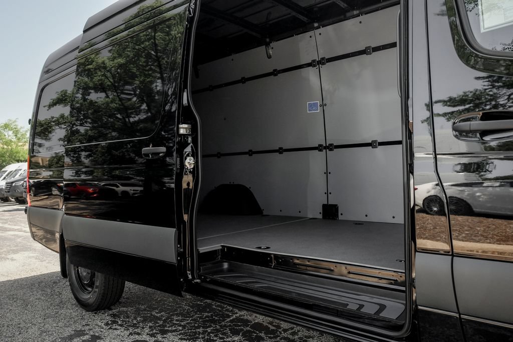 New 2026 Mercedes-Benz Sprinter 2500 image 10
