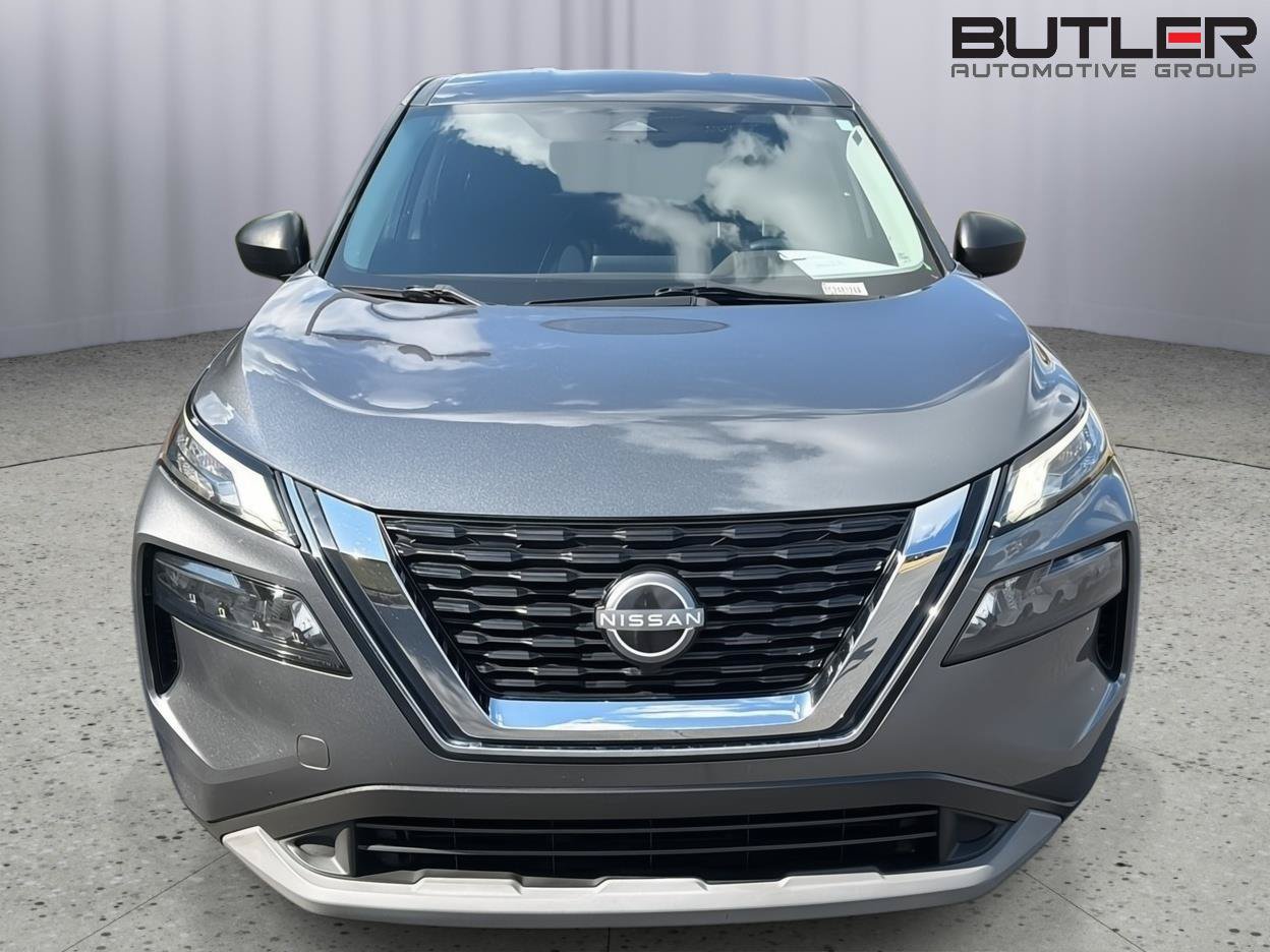Used 2023 Nissan Rogue S AWD/4WD image 8