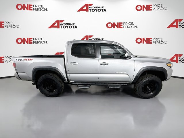 Certified 2020 Toyota Tacoma TRD Off-Road w/ TRD Premium Off Road Package AWD/4WD image 9
