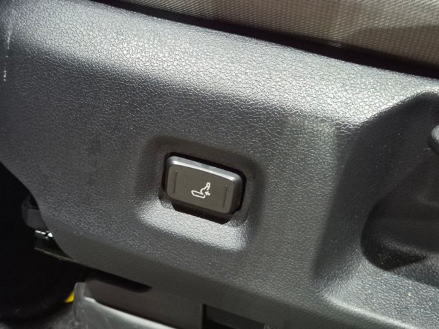 Used 2025 Toyota Tacoma TRD Off-Road AWD/4WD image 18