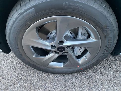 New 2026 Genesis GV70 2.5T Advanced image 9