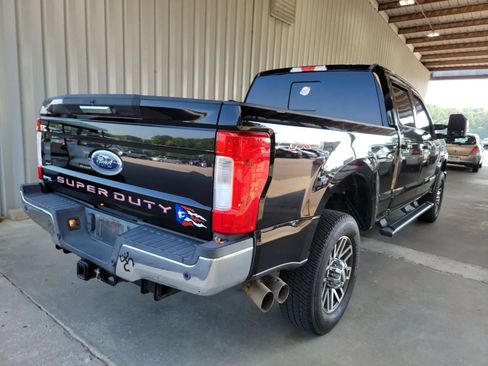Used 2017 Ford F350 Lariat AWD/4WD image 5