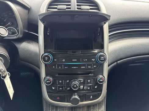 Used 2014 Chevrolet Malibu LT FWD image 33