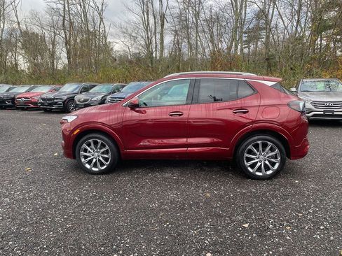 Used 2024 Buick Encore GX Avenir w/ Avenir Convenience Package image 9