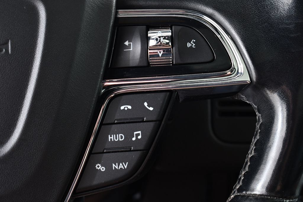 Used 2019 Lincoln Navigator L Reserve AWD/4WD image 35