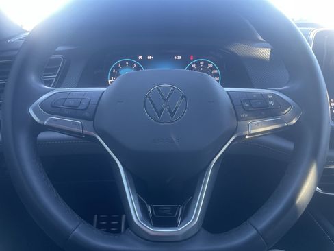 Used 2024 Volkswagen Atlas Cross Sport SEL R-Line image 18