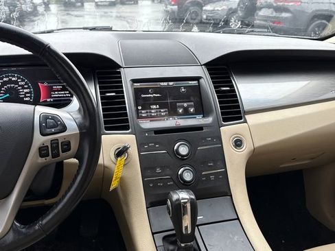 Used 2014 Ford Taurus SEL w/ Equipment Group 201A image 9