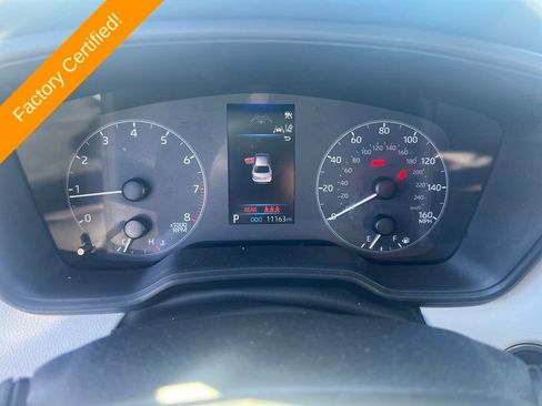 Used 2025 Toyota Corolla SE image 16