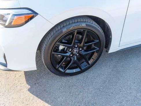 Used 2025 Honda Civic Sport image 9