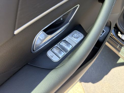 Certified 2025 Mercedes-Benz GLE 350 4MATIC image 19