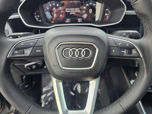 New 2025 Audi Q3 2.0T Premium image 25