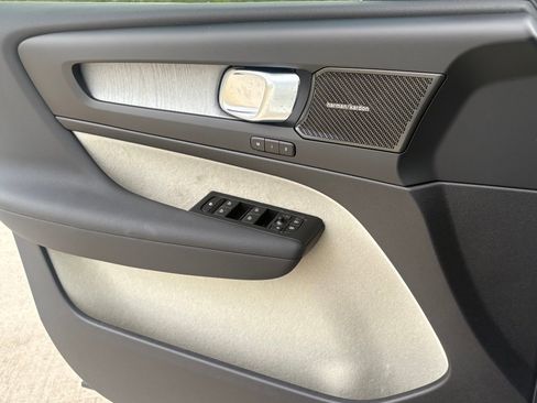 New 2026 Volvo XC40 B5 Plus w/ Protection Package Premier image 17