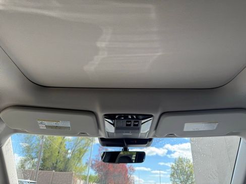 New 2026 Mitsubishi Outlander AWD image 19