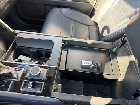 Used 2023 Toyota Sequoia Platinum image 34