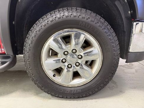 Used 2010 GMC Sierra 1500 SLT w/ SLT Convenience Package AWD/4WD image 28