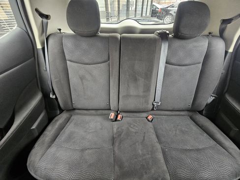 Used 2016 Nissan Leaf SV image 28