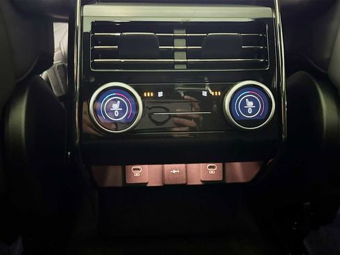 Used 2025 Land Rover Range Rover Sport Dynamic SE image 25