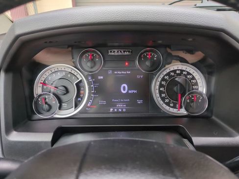 Used 2017 RAM 2500 Big Horn image 27