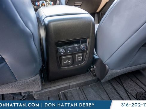 Used 2018 Buick Enclave Premium image 28