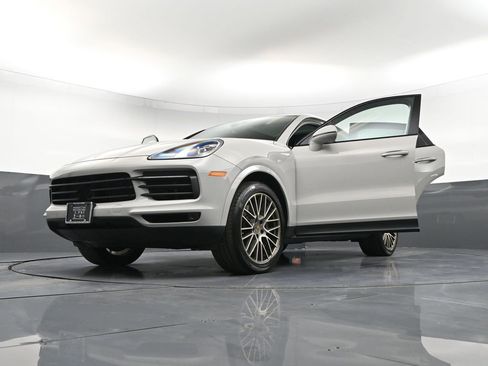 Certified 2023 Porsche Cayenne Coupe image 37