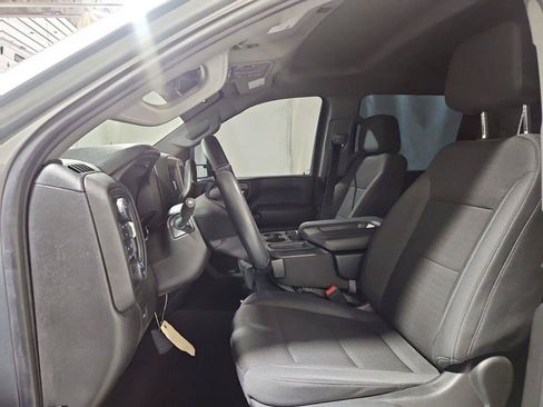Used 2024 Chevrolet Silverado 2500 Custom w/ Custom Value Package AWD/4WD image 10