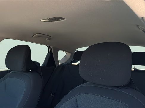 Certified 2025 Kia K4 image 14