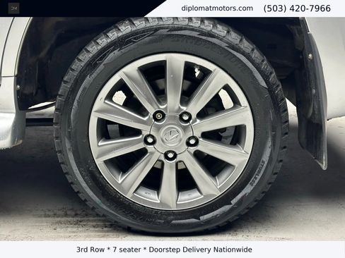 Used 2009 Lexus LX 570 4WD image 38