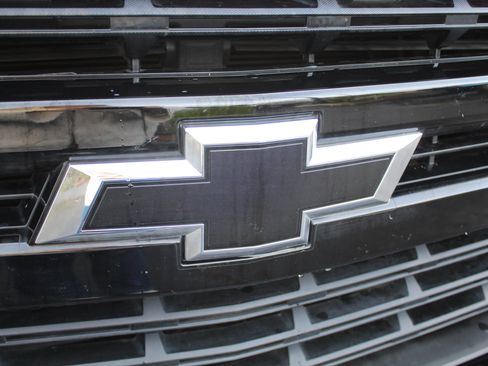 Used 2019 Chevrolet Silverado 1500 LT Trail Boss image 9