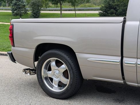 Used 2005 Chevrolet Silverado 1500 LS w/ Light Duty Power Package RWD image 27