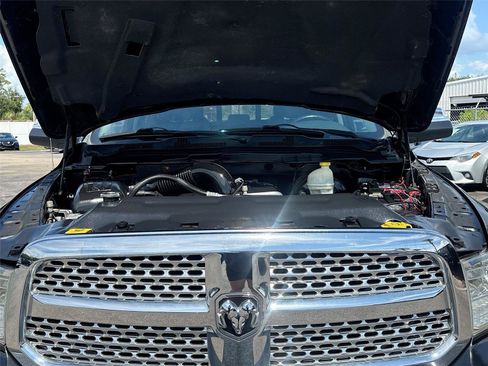 Used 2015 RAM 1500 Laramie w/ Convenience Group AWD/4WD image 33