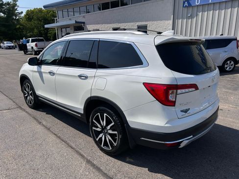 Used 2019 Honda Pilot Touring image 5