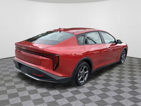 Used 2025 Kia K4 LXS image 8