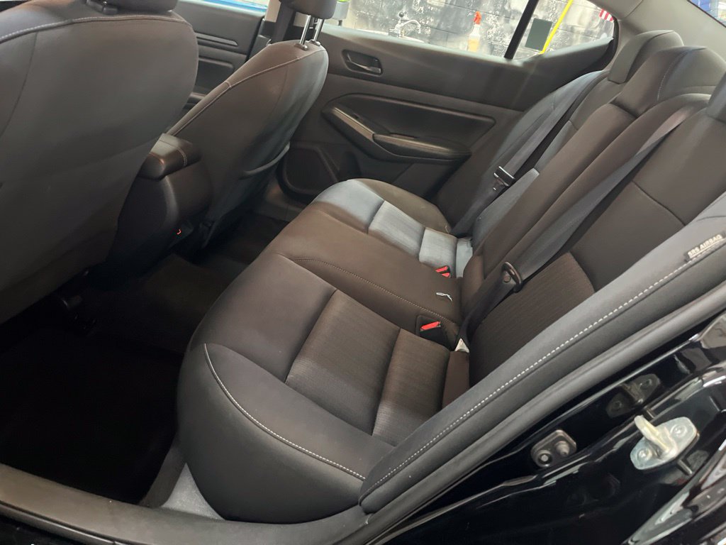 Used 2024 Nissan Altima 2.5 SV FWD image 18
