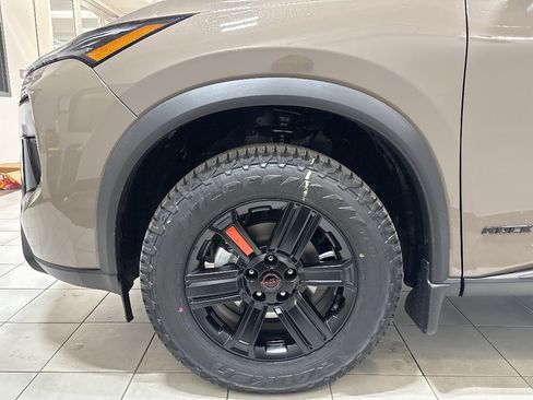 New 2026 Nissan Rogue SV image 7