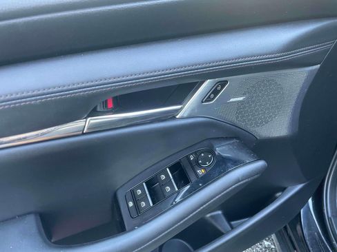 Used 2019 MAZDA MAZDA3 AWD Hatchback w/ Premium Pkg image 16