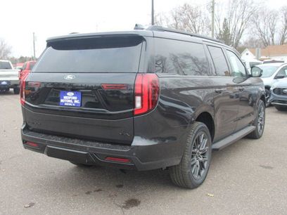 New 2026 Ford Expedition Max Platinum w/ Stealth Appearance Package