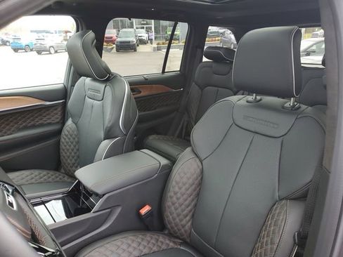 New 2026 Jeep Grand Cherokee Summit w/ Obsidian Package image 11