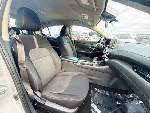 Used 2021 Nissan Sentra SV FWD image 29