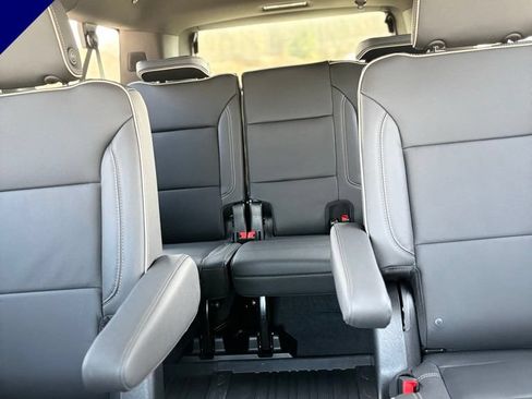 New 2026 GMC Yukon XL Elevation AWD/4WD image 24